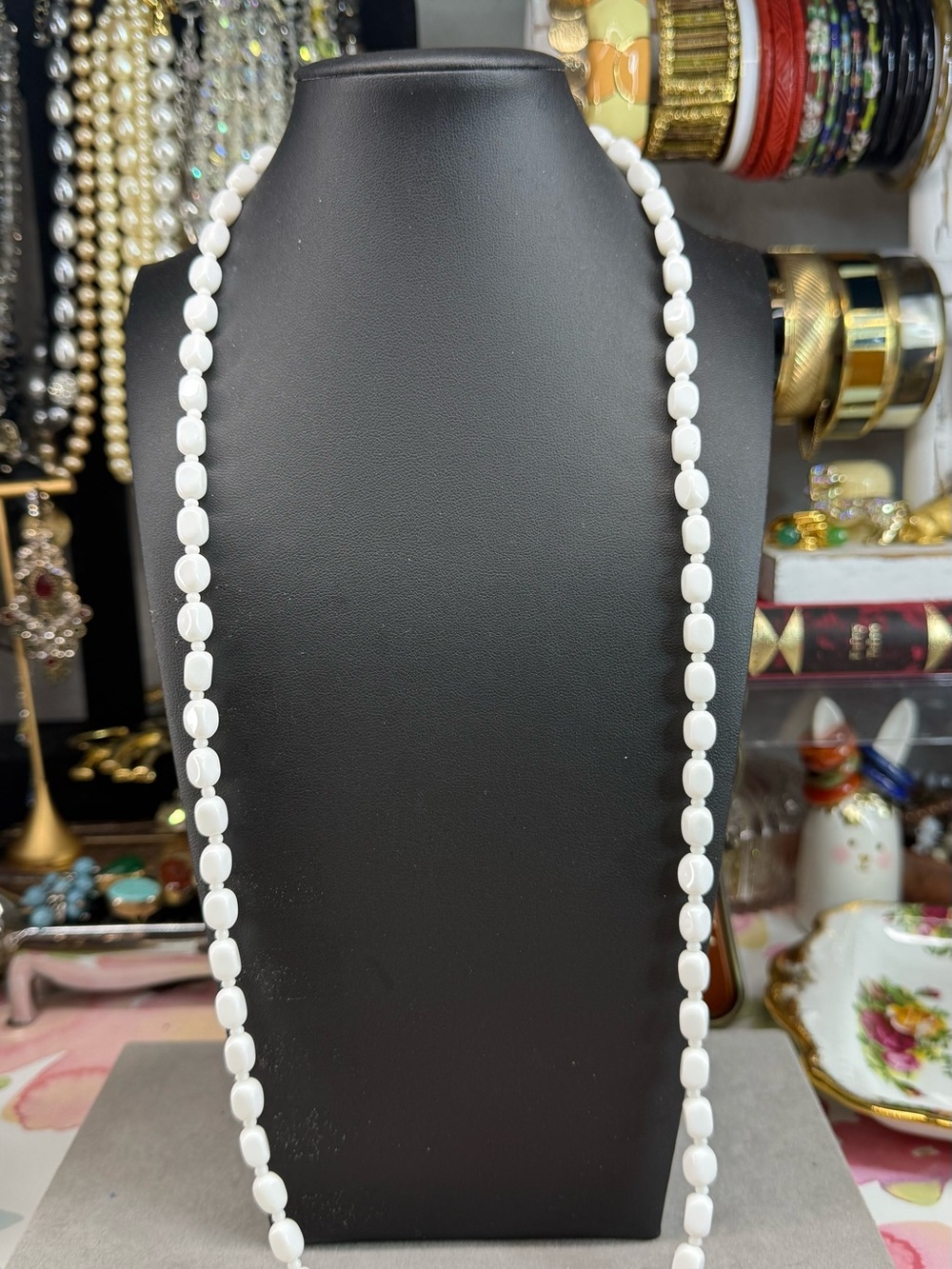 Elegant Vintage Milk Glass White Beaded Necklace -